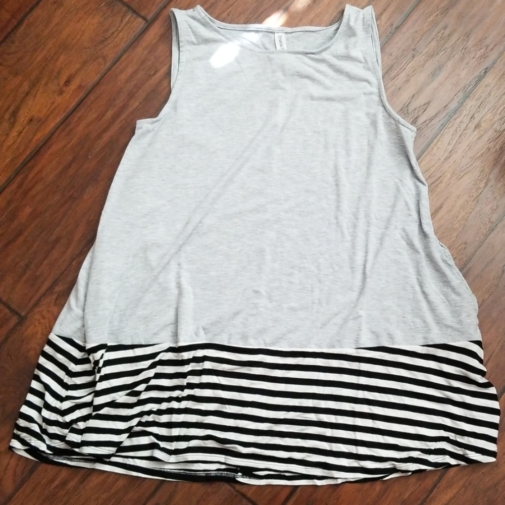 NIB womens tank top